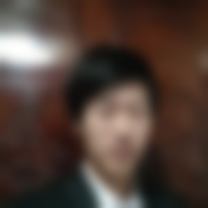 潘越