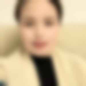 代女士