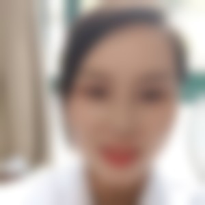 淡淡的香水味